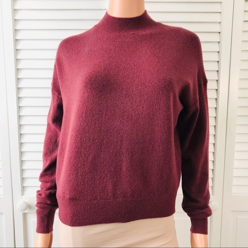 ANN TAYLOR Wine Acrylic Blend Mock Neck Sweater Size Extra Small